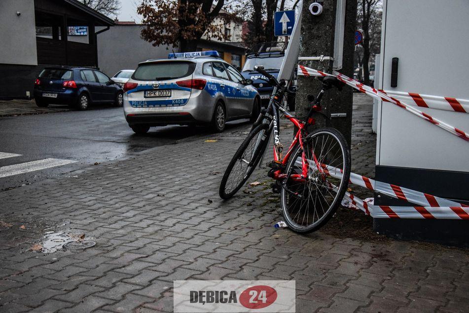 Potrącili dwie osoby i uciekli