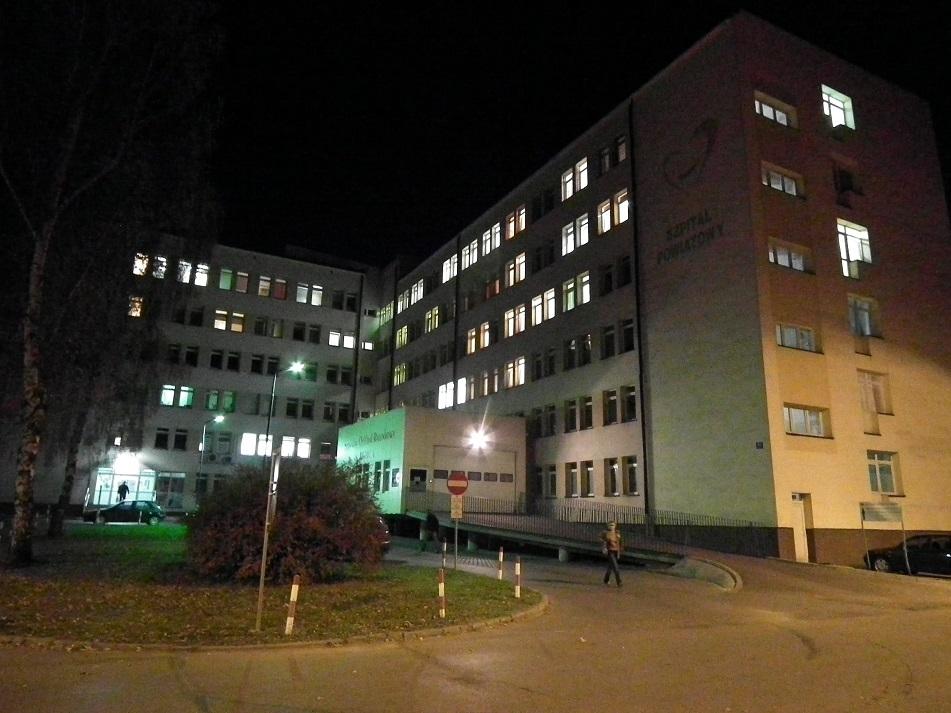 Będą szczepić w szpitalu. Listę chętnych zamkną 20 grudnia