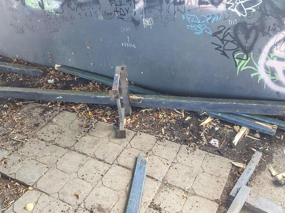 Skatepark ponownie zniszczony - zdjęcia
