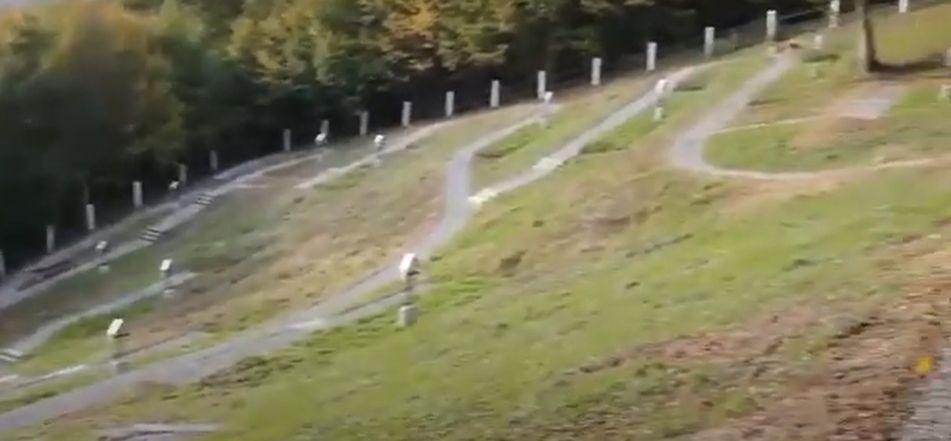 Odrestaurowali największy cmentarz w Okręgu V - film