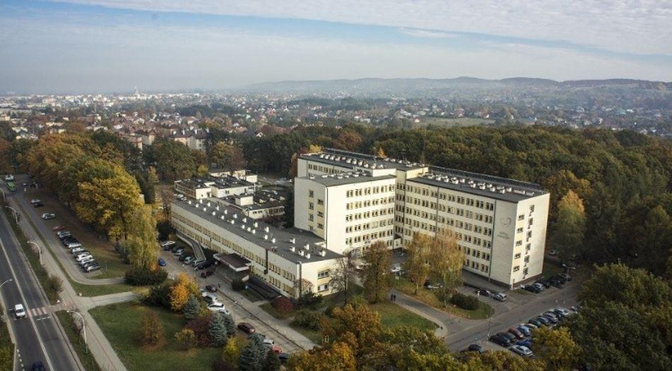 Koronawirus: zamknięty oddział, nowe ognisko w szpitalu!