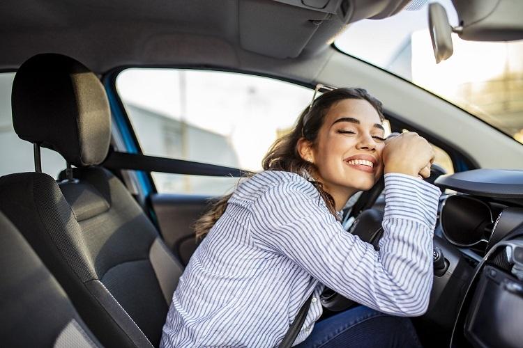 Auto ze skrzynią manualną czy automatyczną? Sprawdź, które wybrać