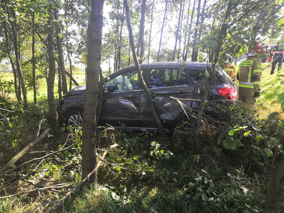 Kierowca ciężarówki zepchnął suzuki z drogi