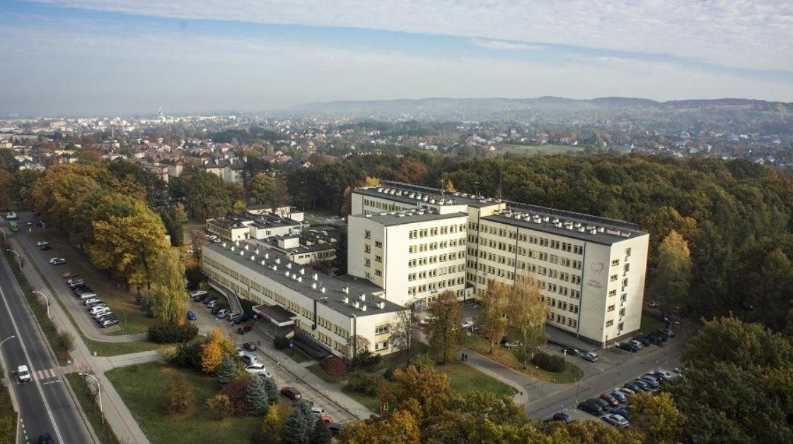 Koronawirus: W szpitalu zamknięte dwa oddziały