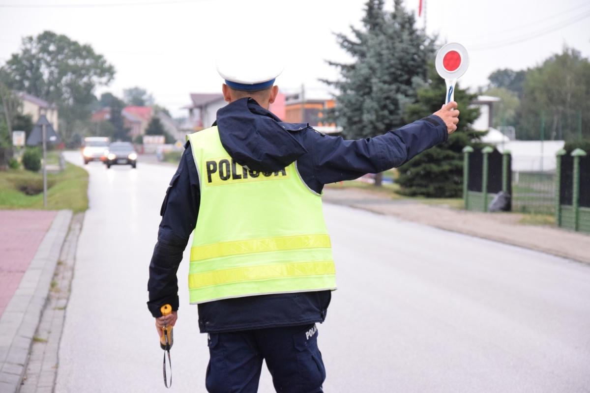 Prawo jazdy stracił i jeszcze zapłacił
