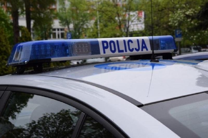 Maile z pogróżkami, policjanci szukali ładunku