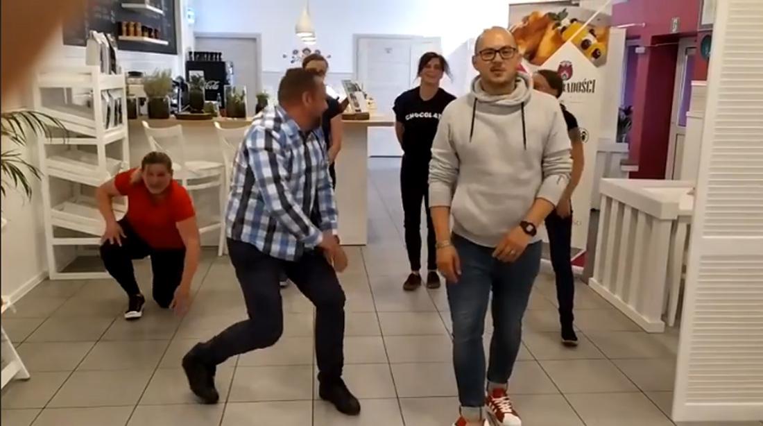 Dębickie knajpy też pompują dla Wojtusia - filmy