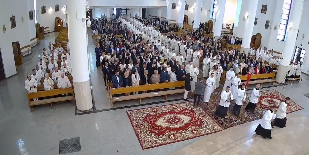 W sobotę dwie parafie powitają nowych księży