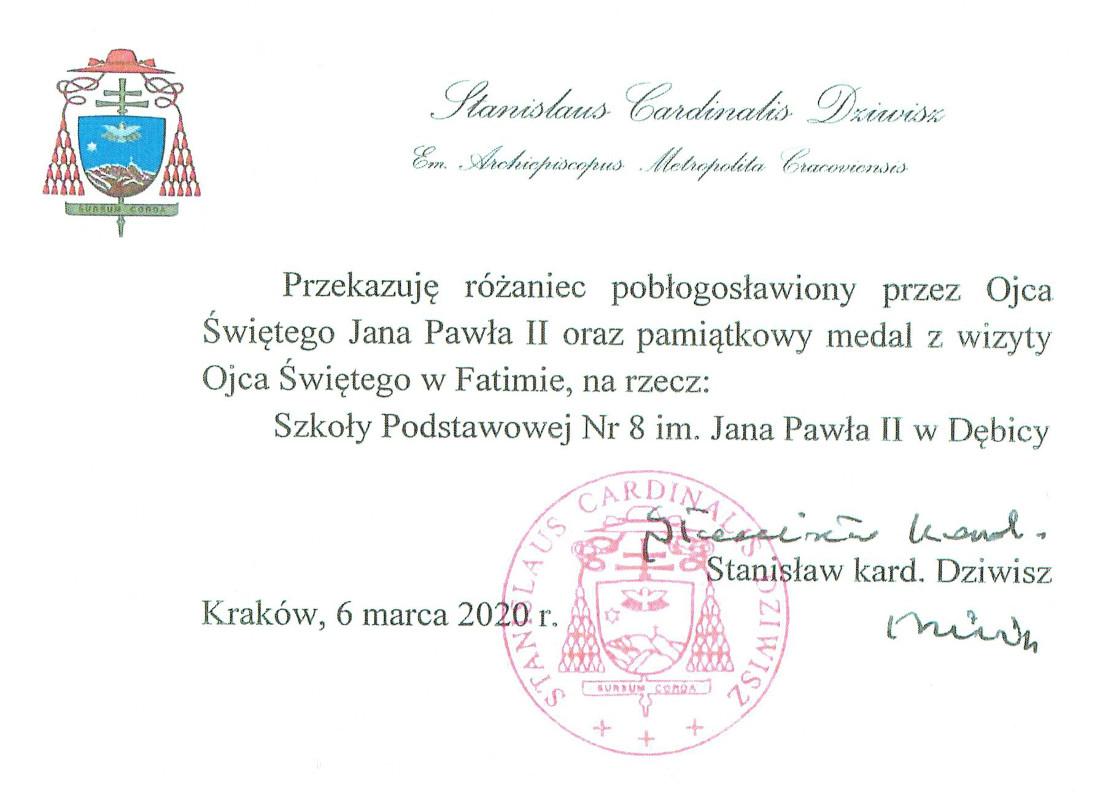 Od kardynała Dziwisza dostali różaniec i medal