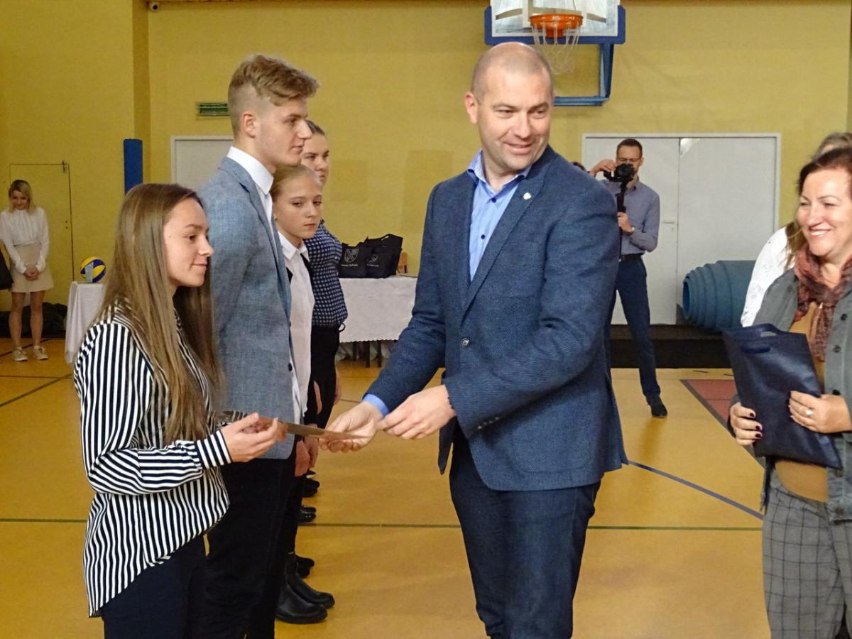 Powiat i gmina Czarna odzyskały pieniądze