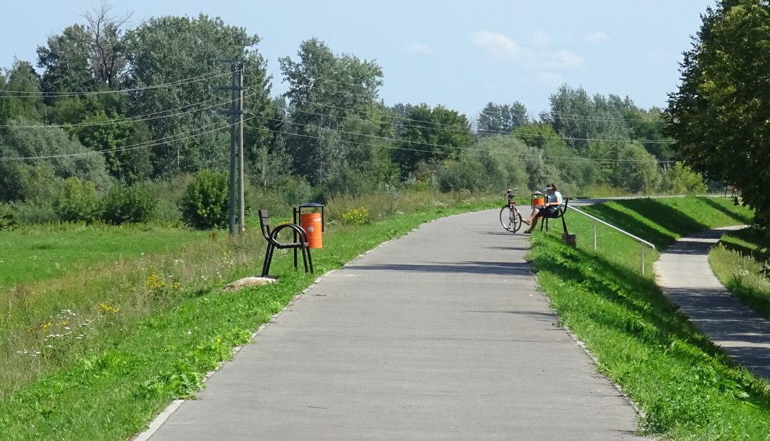 Wały już otwarte, park koło Śnieżki też