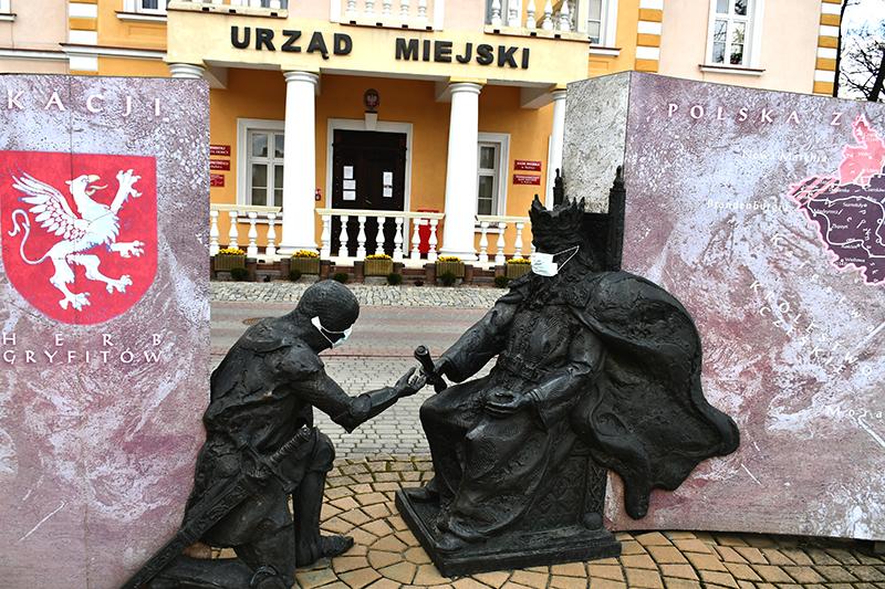 Świętosław w maseczce. Noś i Ty!