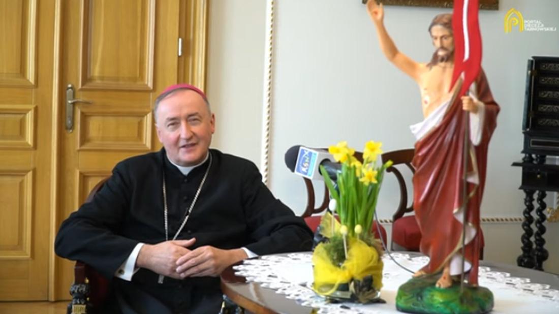 Biskup Andrzej Jeż: patrzymy z nadzieją w przyszłość