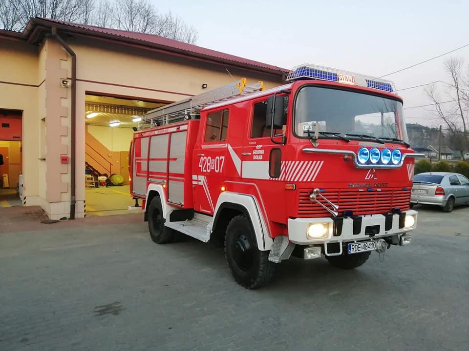 Magirusa remontowali na mrozie. I mają perełkę