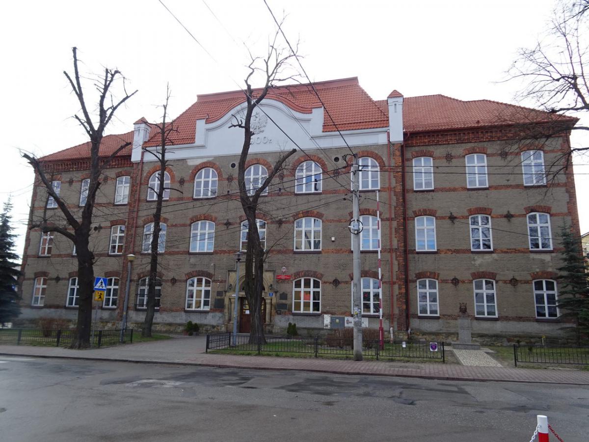 Quiz na 120-lecie I LO w Dębicy. Sprawdź się