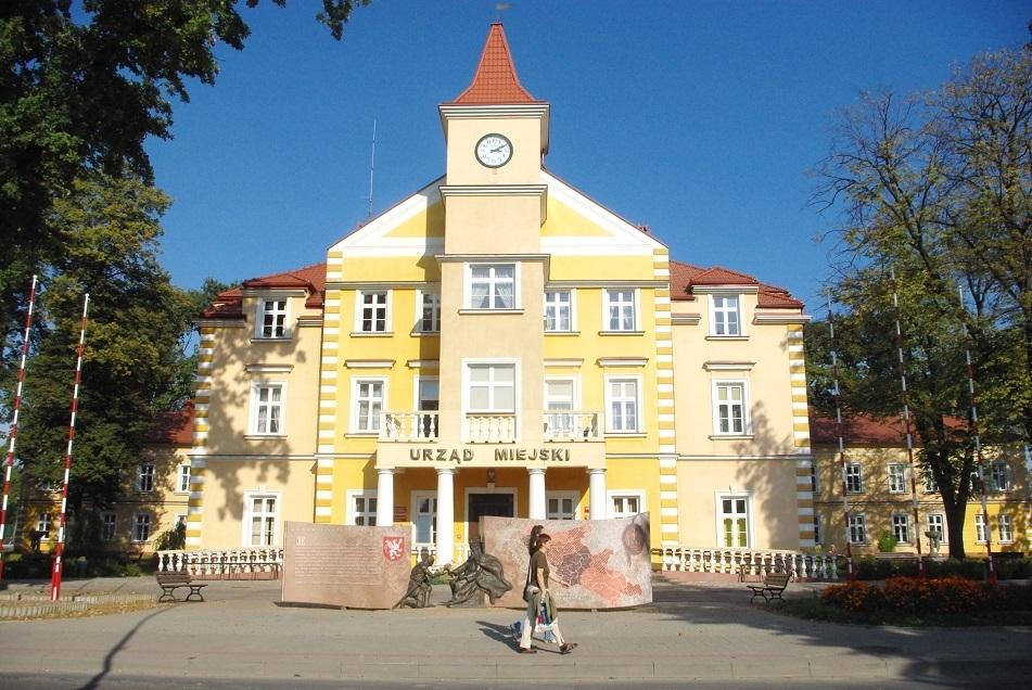 Ratusz zamknięty, starostwo nie