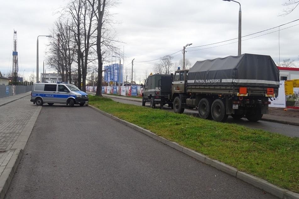 Ewakuacja domu. Na miejsce jedzie patrol