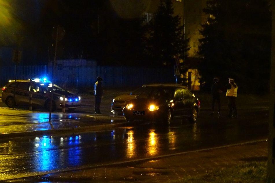 Uciekał przed policją, wcześniej uderzył w auto
