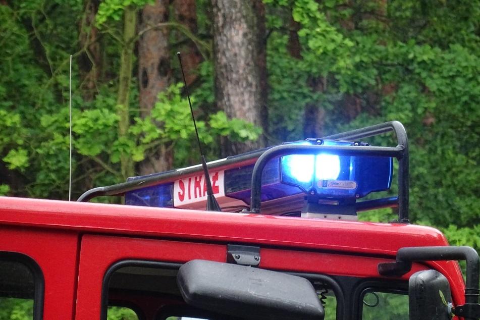 Pozrywane dachy i powalone drzewa. Mieszkańcy bez prądu