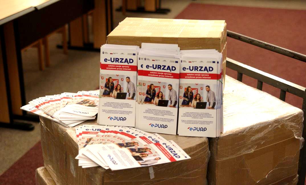 Sprawdź w skrzynce pocztowej. Może już ją masz