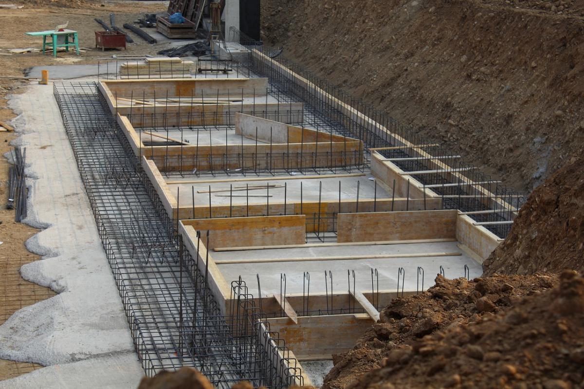 Prawidłowa termoizolacja budynku. Czym i jak ocieplić fundament?