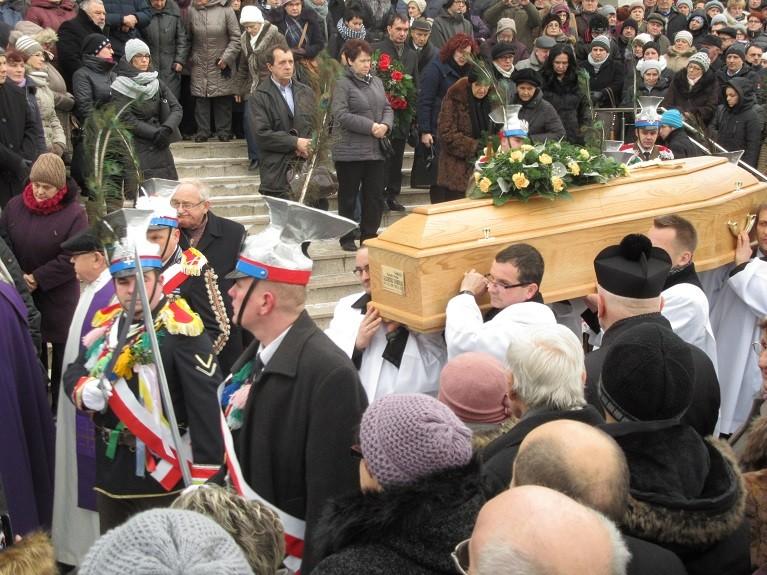 Przed trzema laty Dębica pożegnała ks. Dominiaka