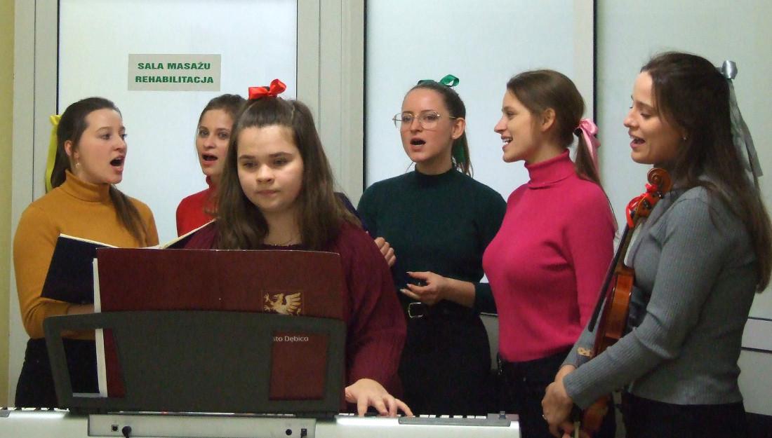 Zaczęły od szpitala psychiatrycznego