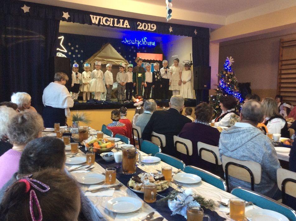 W Dęborzynie już łamali się opłatkiem - zdjęcia
