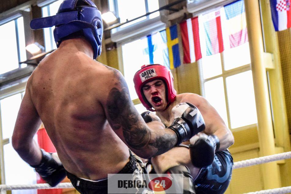 Krew i pot, czyli K-1 w Dębicy - zdjęcia