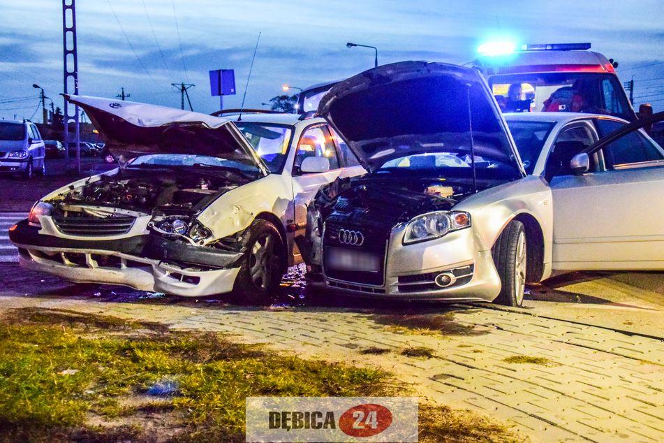 Toyotą w audi. Ruch wahadłowy - zdjęcia