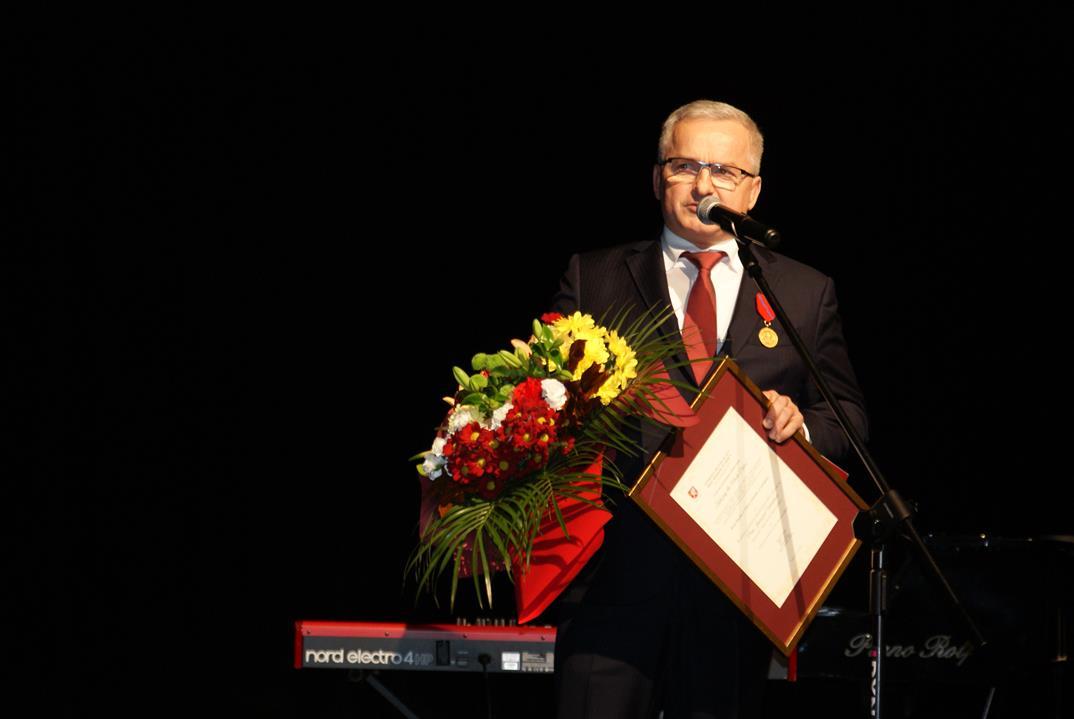Urbanik, Radość i Igloopolanie odznaczeni i zasłużeni