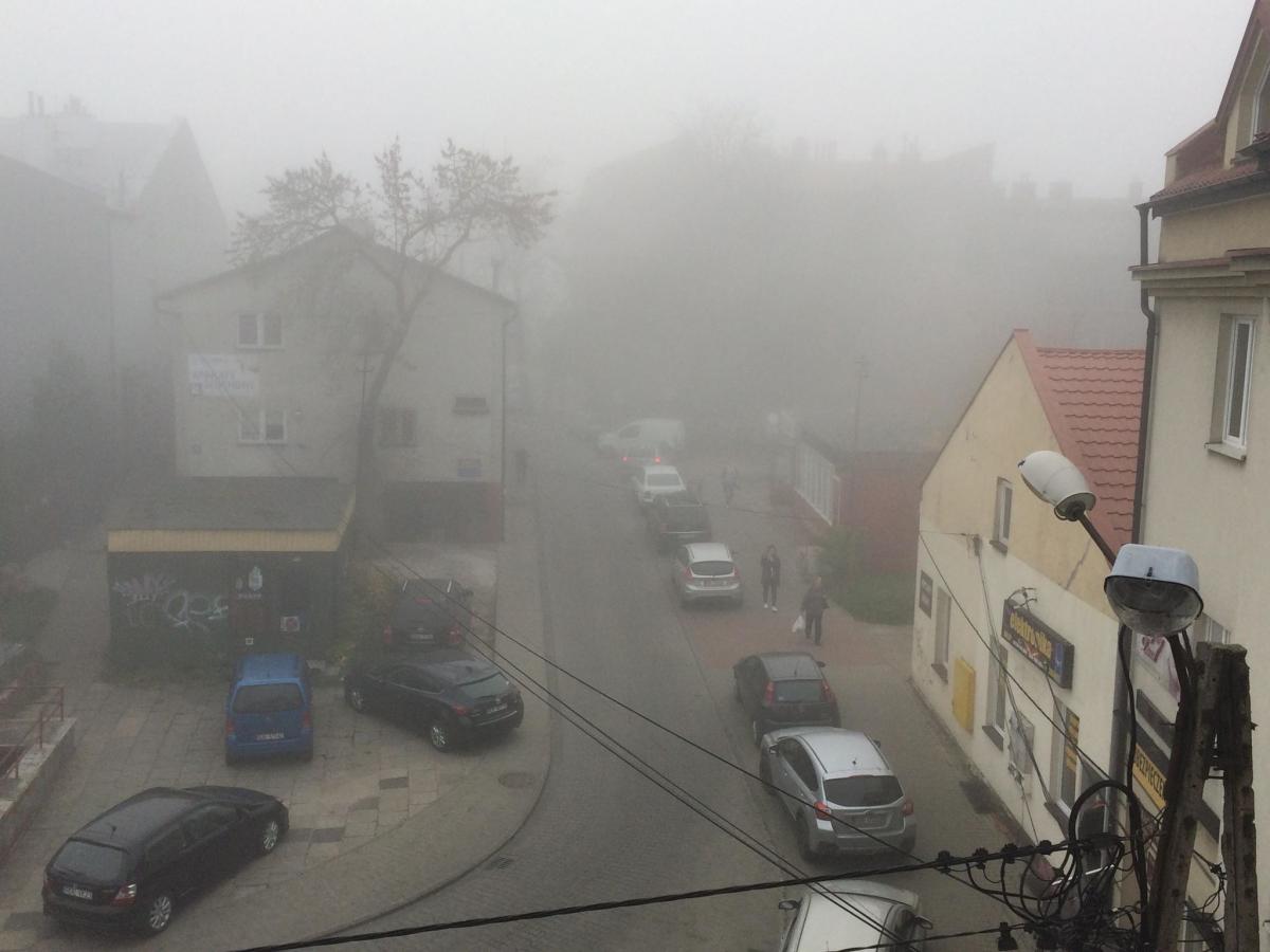 Uwaga kierowcy! Gęsta mgła wciąż się unosi