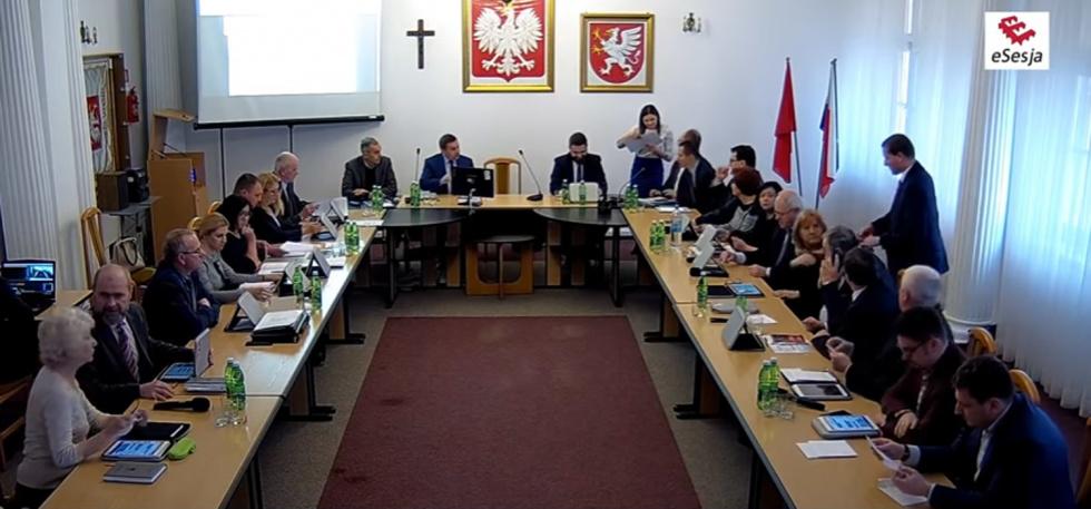 Radni zdecydują, czy podnieść opłaty za parking