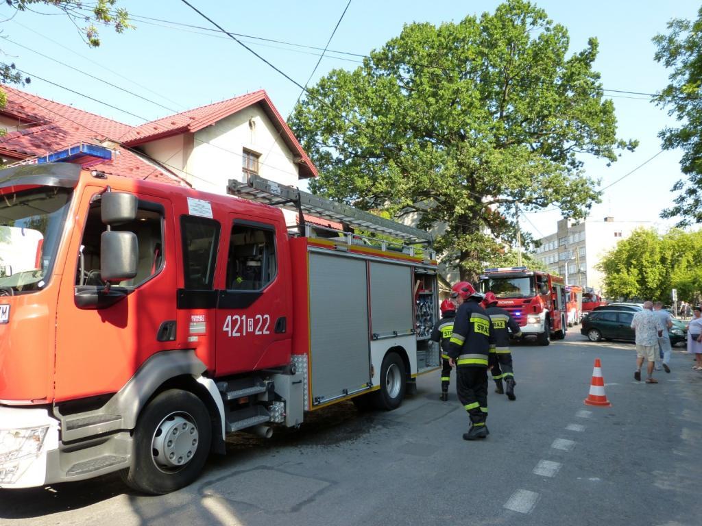 Pojechali ratować płonący dom - zdjęcia