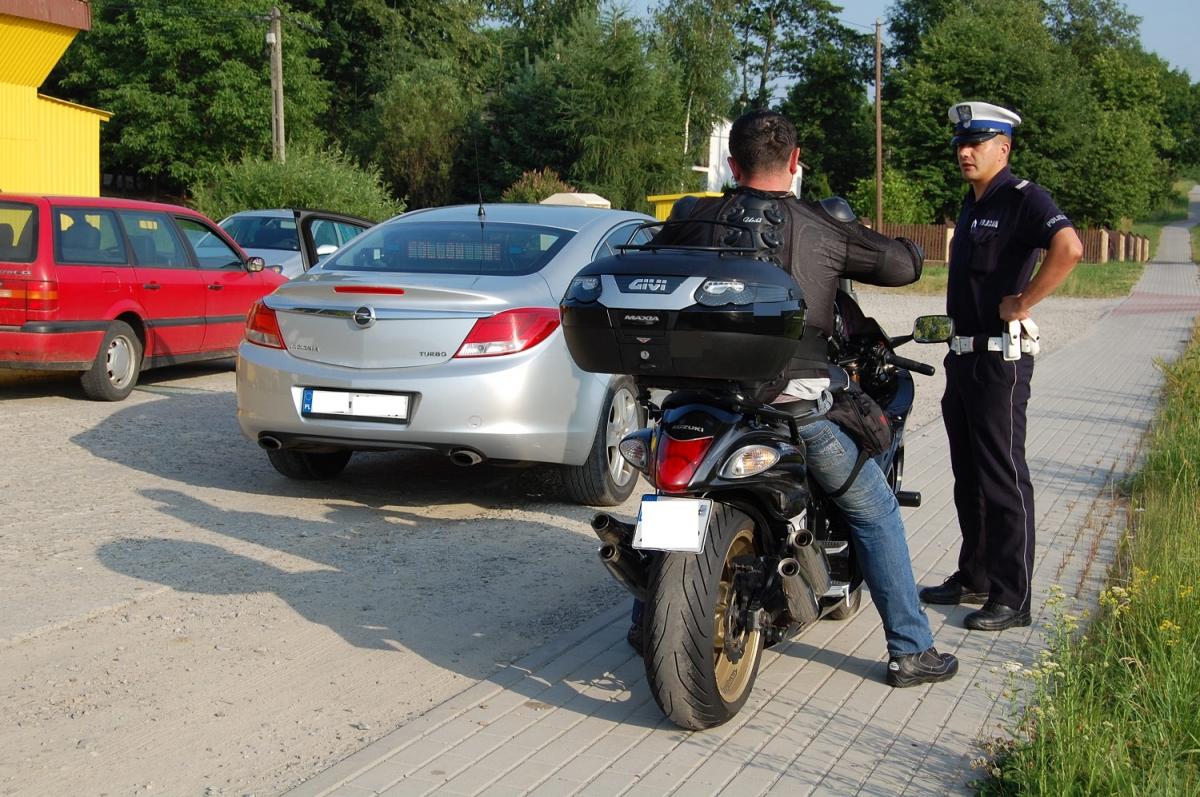 W terenie zabudowanym miał 120 km/h