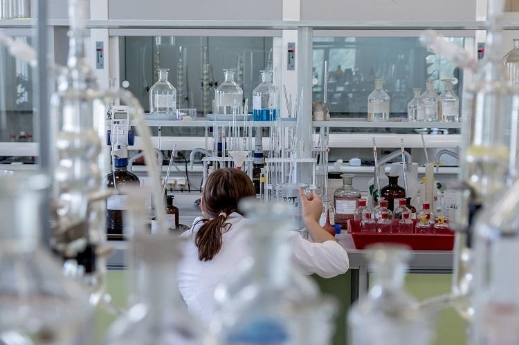 Akredytowane laboratorium badawcze - jakie badania można tam wykonać