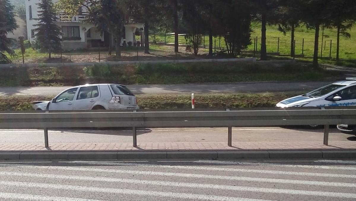 Wyprzedzanie zakończyła w rowie