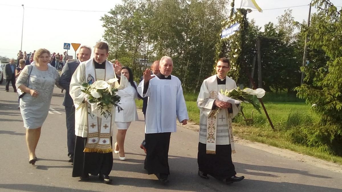 Ks. Sylwester Duda i ks. Sylwester Mroczek dotarli do Parkosza - zdjęcia