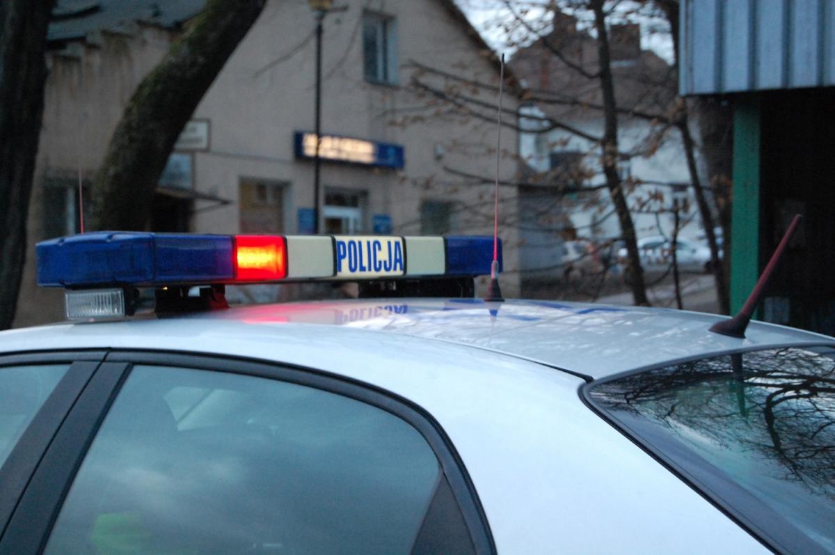 Małżeństwu miał grozić pistoletem