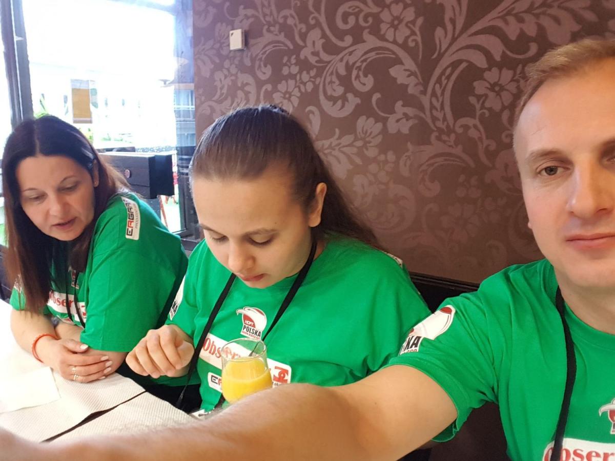 Przygotowywali świece dla Matki Bożej