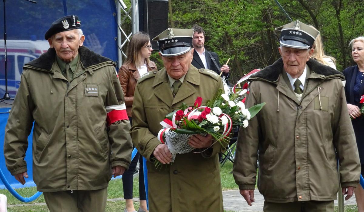 Oddali hołd pomordowanym