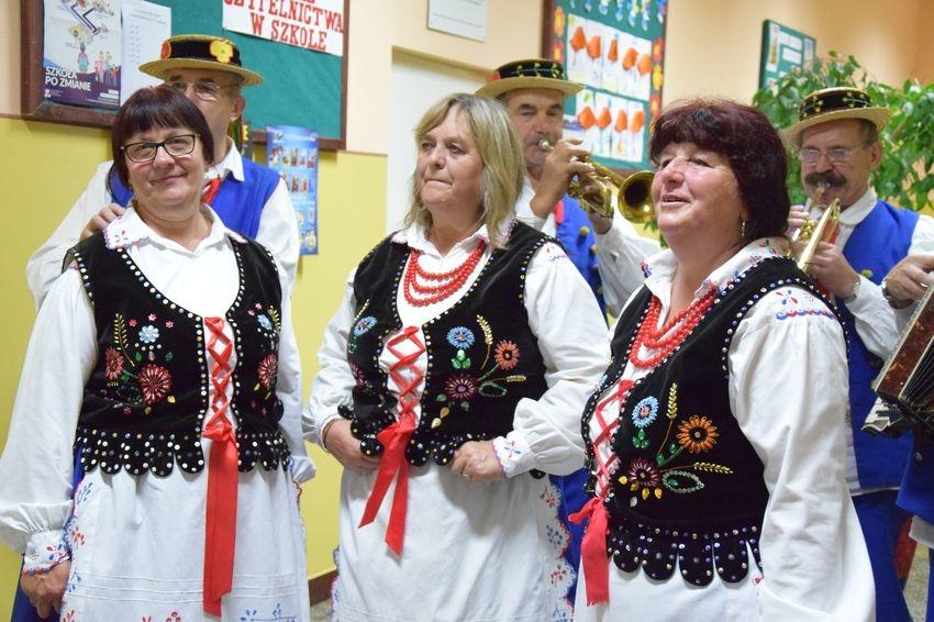 W trzech już wiadomo, w dwóch będą wybierać