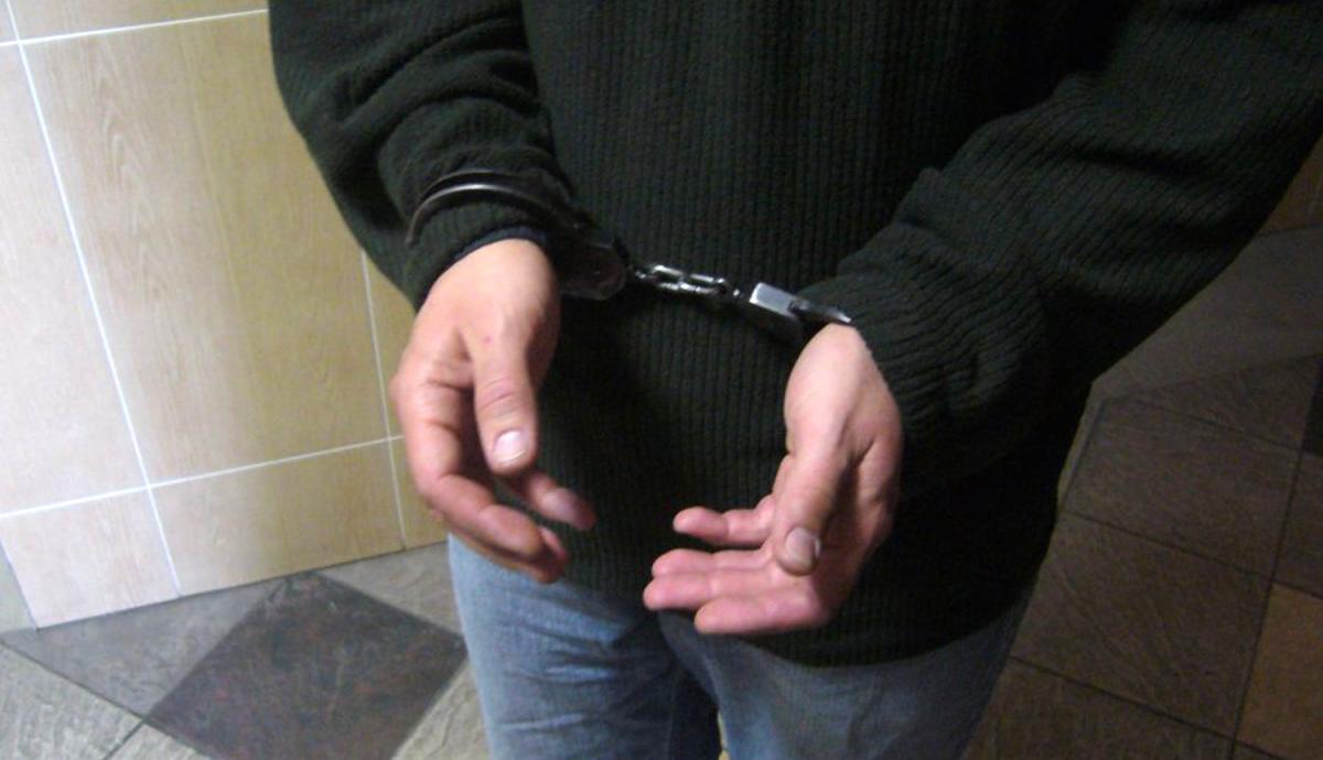Agresywny 24-latek groził policjantom