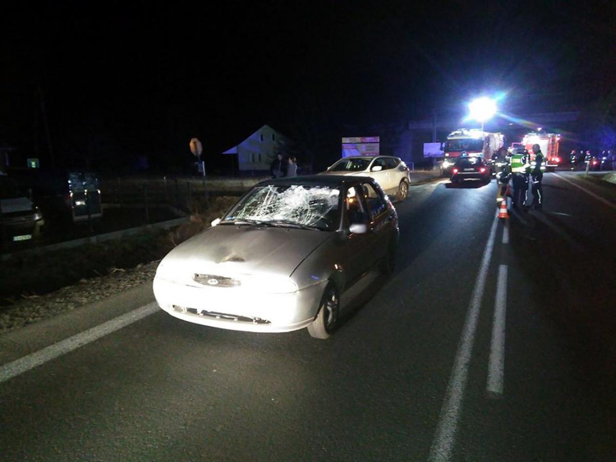 W Kozłowie wypadek. W Pustyni płonęło auto
