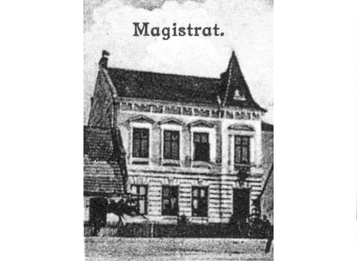 W 30 dni dookoła Dębicy - Magistrat