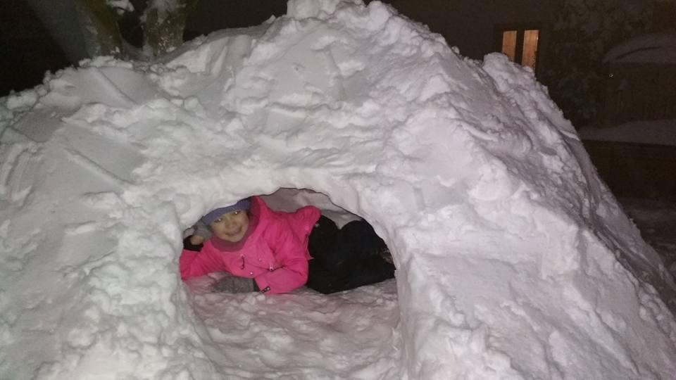 Jest zima, jest igloo