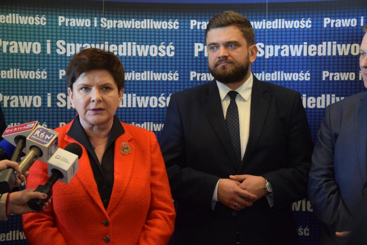Beata Szydło w Dębicy - zdjęcia