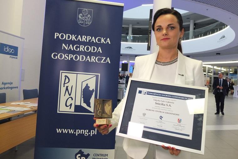 Sześć statuetek Podkarpackiej Nagrody Gospodarczej dla naszych firm