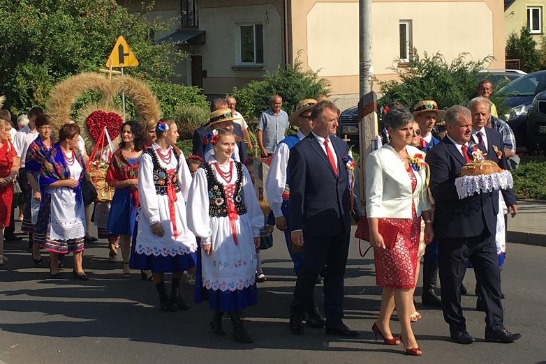 Starostami Małgorzata i Marek Lejowie (dożynki powiatowe - zdjęcia)