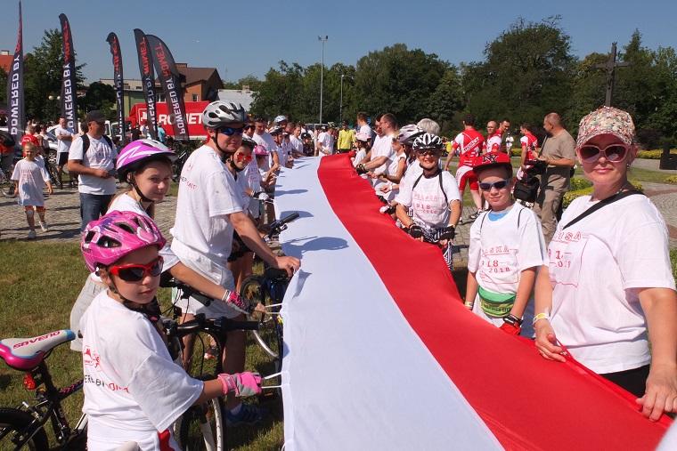 Bicyklomania biało-czerwona (zdjęcia)